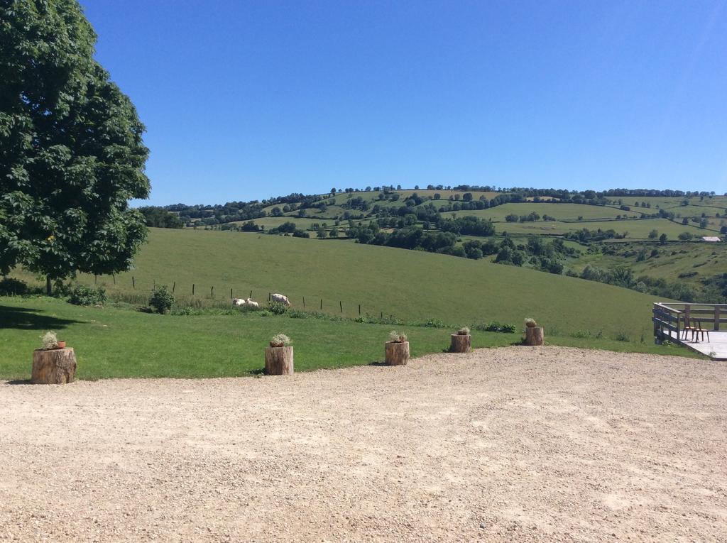 Domaine De Noyer Bed & Breakfast Saint-Christophe-en-Brionnais Exterior photo